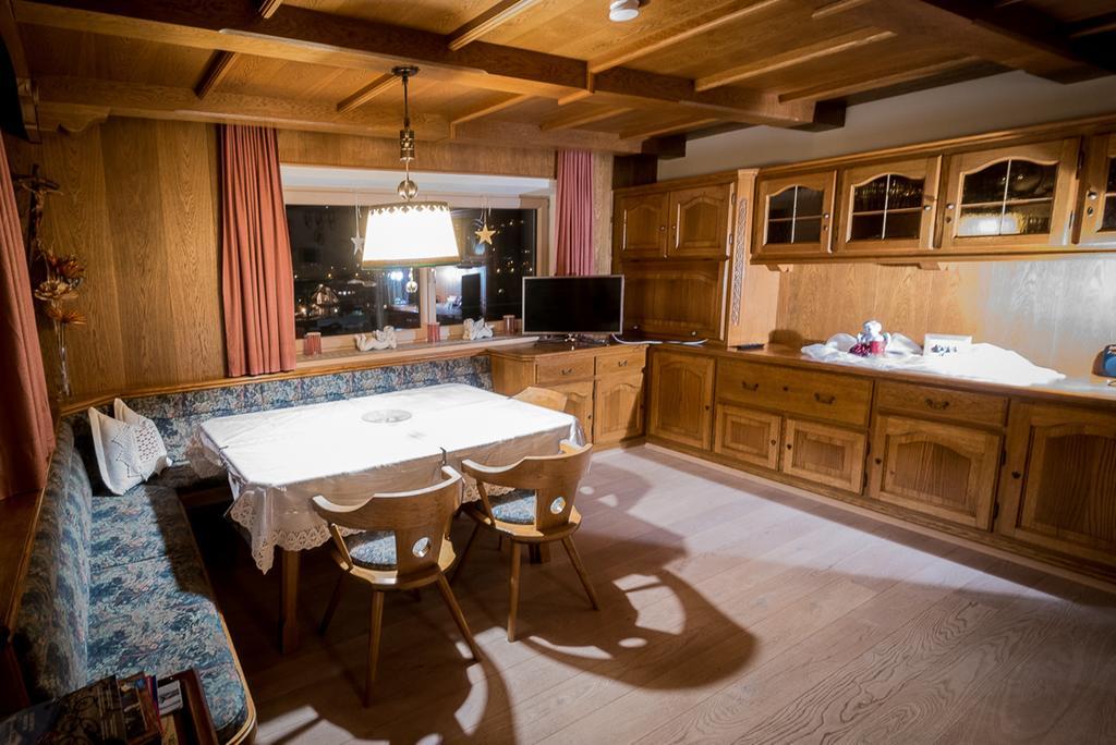 Haus Schennach Apartment ไมย์อาโฮเฟิน ห้อง รูปภาพ