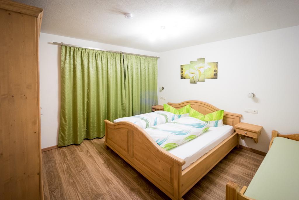Haus Schennach Apartment ไมย์อาโฮเฟิน ห้อง รูปภาพ